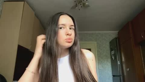 Caroline online show from May 28, 11:41 am