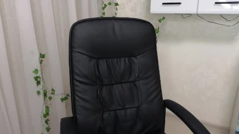 Anya online show from May 31, 7:26 pm
