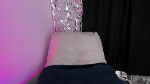 Snapshot of babeblair chatting on October 5, 8:47 pm Queen B online show from October 5, 8:47 pm
