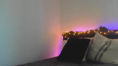 Snapshot of babielynn chatting on December 2, 3:34 pm BabieLynn online show from December 2, 3:34 pm