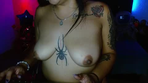 Snapshot of baby_aranza12 chatting on October 10, 5:56 am Aranza online show from October 10, 5:56 am