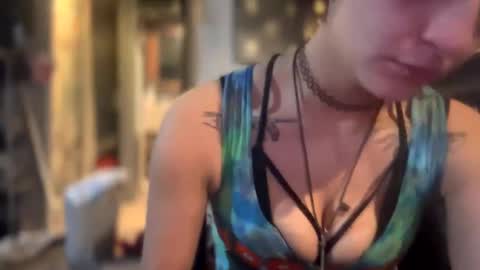 Snapshot of baby_buddha chatting on March 7, 12:48 am baby buddha online show from March 7, 12:48 am