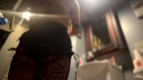 Snapshot of baby_buddha chatting on March 5, 3:08 am baby buddha online show from March 5, 3:08 am