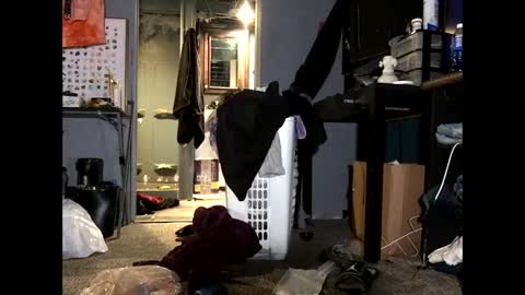 Snapshot of baby_buddha chatting on February 2, 10:46 am baby buddha online show from February 2, 10:46 am