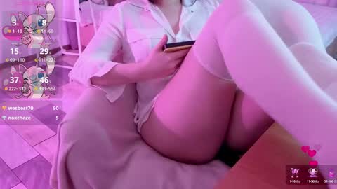 Snapshot of baby_debbie chatting on October 14, 12:24 am Debora online show from October 14, 12:24 am