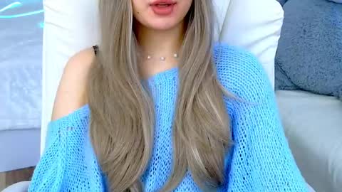 Snapshot of baby_debbie chatting on March 8, 9:29 pm Debora online show from March 8, 9:29 pm