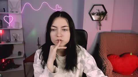 baby online show from February 4, 7:00 am