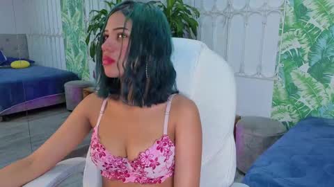 Julieta online show from May 13, 4:29 am