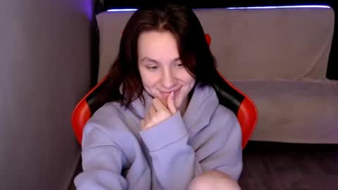 Snapshot of baby_kitte chatting on December 16, 6:05 pm baby_kitte online show from December 16, 6:05 pm