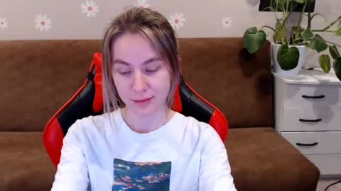 Snapshot of baby_kitte chatting on March 3, 4:54 pm baby_kitte online show from March 3, 4:54 pm