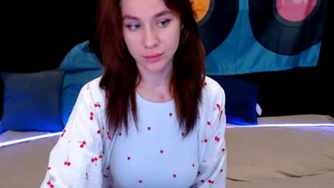 Snapshot of baby_kitte chatting on December 24, 4:11 am baby_kitte online show from December 24, 4:11 am