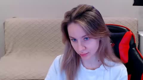 Snapshot of baby_kitte chatting on February 9, 2:49 am baby_kitte online show from February 9, 2:49 am
