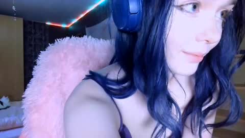 Alice online show from May 30, 6:27 pm