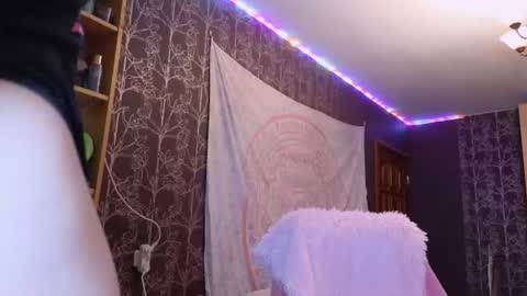 Alice online show from July 28, 8:52 pm