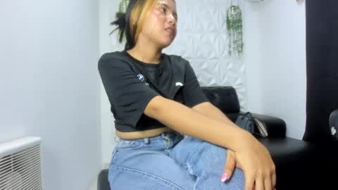baby_starx online show from May 31, 9:49 pm