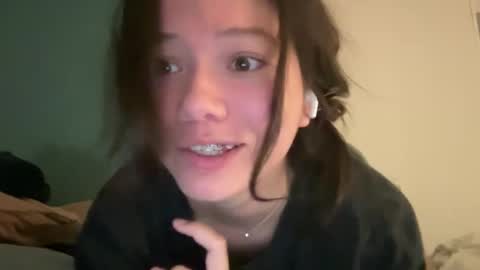 ava online show from March 5, 4:08 am