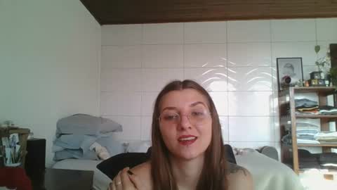 babydemon6 online show from September 11, 7:25 pm