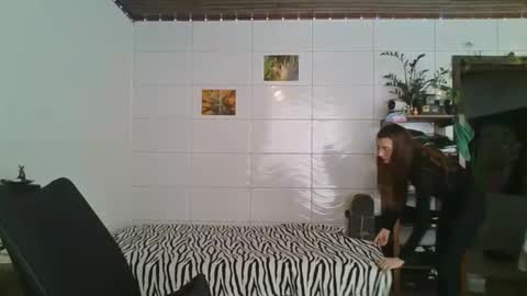 babydemon6 online show from October 12, 1:35 pm