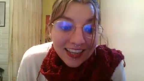babydemon6 online show from July 3, 7:42 pm