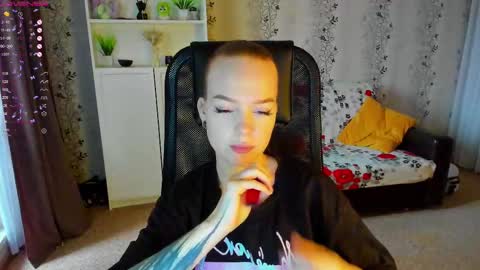 maddy online show from February 25, 12:27 pm