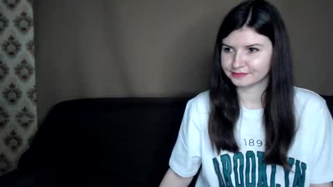 babykaten online show from December 20, 1:20 am