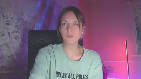 Sonya online show from September 18, 6:50 pm