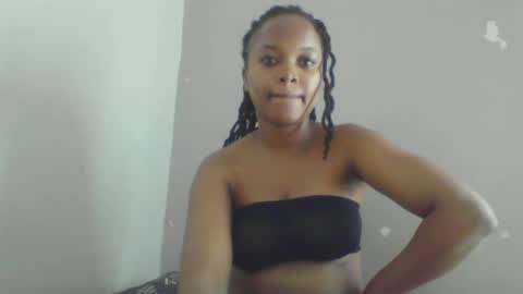 Snapshot of babyy_fface25 chatting on September 24, 4:00 am babyy_fface25 online show from September 24, 4:00 am