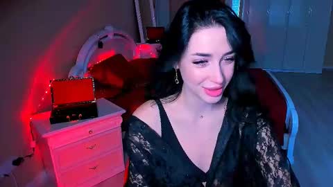 Snapshot of bad_desire chatting on December 5, 8:11 am Miss Desire...do you remember online show from December 5, 8:11 am
