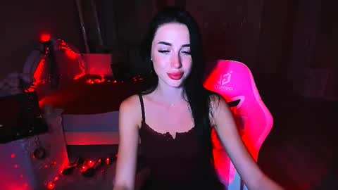 Snapshot of bad_desire chatting on September 18, 4:27 pm Miss Desire...do you remember online show from September 18, 4:27 pm