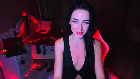 Snapshot of bad_desire chatting on September 25, 2:49 pm Miss Desire...do you remember online show from September 25, 2:49 pm