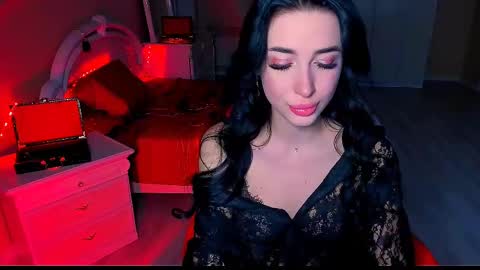 Snapshot of bad_desire chatting on December 11, 8:15 am Miss Desire...do you remember online show from December 11, 8:15 am
