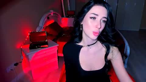 Snapshot of bad_desire chatting on December 8, 11:03 am Miss Desire...do you remember online show from December 8, 11:03 am
