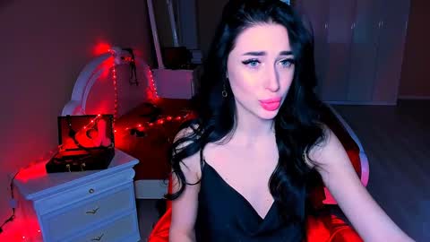 Snapshot of bad_desire chatting on January 20, 11:45 am Miss Desire...do you remember online show from January 20, 11:45 am