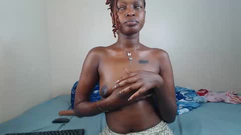 Chocolate Petite Baddie online show from March 19, 7:18 pm