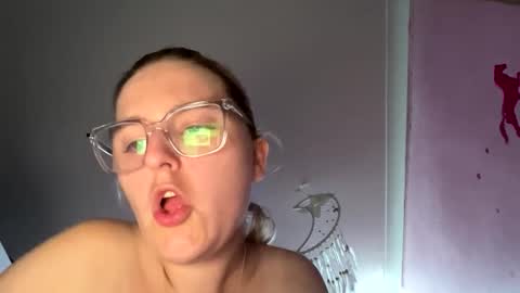 baddieprettypussy online show from November 25, 9:55 am