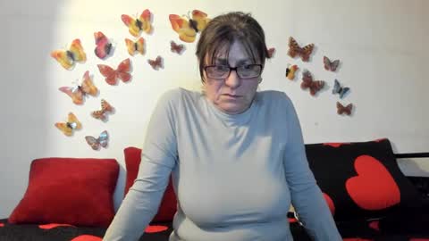 Gina online show from February 7, 4:24 pm