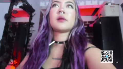 Snapshot of badkatyuska chatting on September 27, 4:58 pm Please help me to reach 100 thumbs up online show from September 27, 4:58 pm