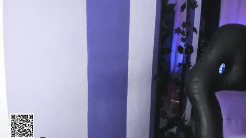        Please help me to reach 100 thumbs up online show from April 2, 4:59 pm