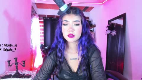 Snapshot of badkatyuska chatting on December 24, 4:19 pm Please help me to reach 100 thumbs up online show from December 24, 4:19 pm