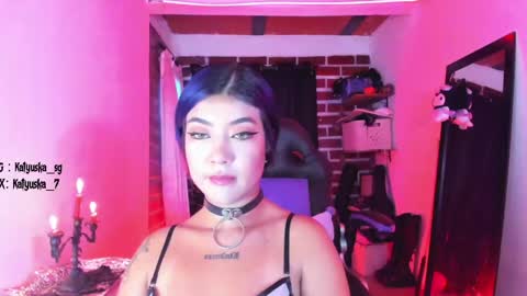 Snapshot of badkatyuska chatting on December 4, 10:19 pm Please help me to reach 100 thumbs up online show from December 4, 10:19 pm