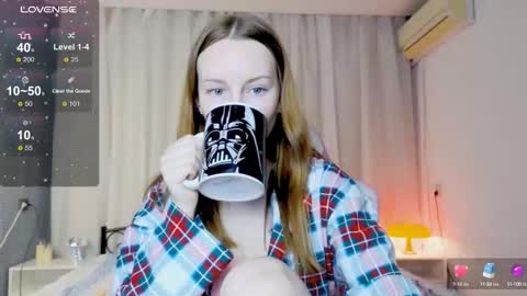 Snapshot of bae_cake__ chatting on October 13, 3:14 pm Alice online show from October 13, 3:14 pm