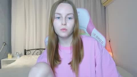 Snapshot of bae_cake__ chatting on September 28, 9:31 pm Alice online show from September 28, 9:31 pm