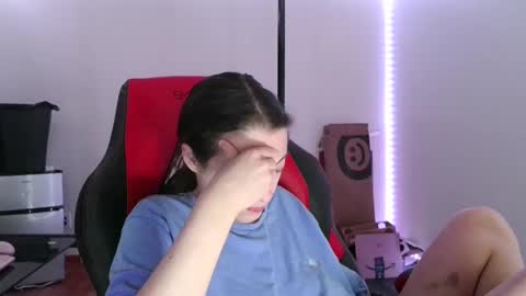 bambiboo8113 online show from March 1, 5:31 am