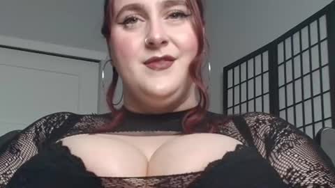 bambixxlynn online show from June 18, 11:09 pm