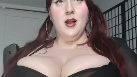 bambixxlynn online show from July 24, 2:09 am