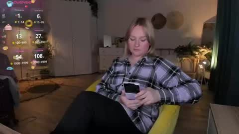 Allie online show from July 28, 6:53 pm