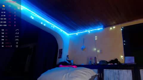 lilithgreen7 online show from April 14, 9:09 am