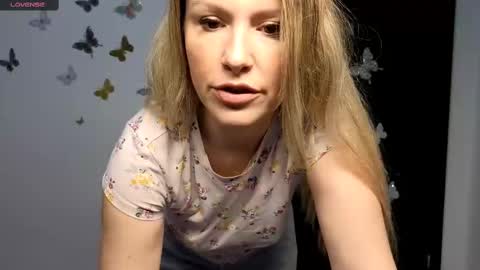 Snapshot of barbara_smith chatting on March 7, 11:37 pm Barb online show from March 7, 11:37 pm