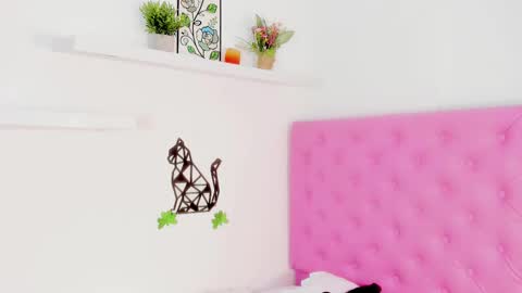 Snapshot of barbarahills_21 chatting on September 24, 11:26 pm Barbie Hills online show from September 24, 11:26 pm