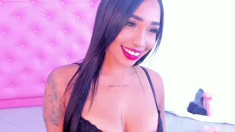 Snapshot of barbarahills_21 chatting on December 27, 5:05 pm Barbie Hills online show from December 27, 5:05 pm
